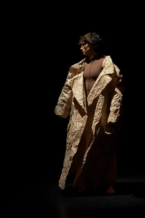 Wrapping / Identity production image